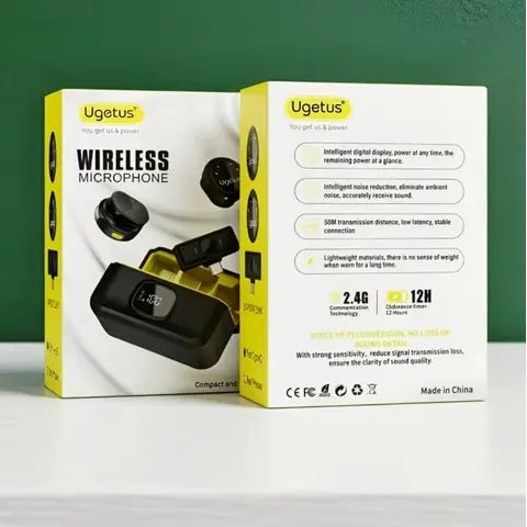 Ugetus Q8 wireless mic digital display showing battery status