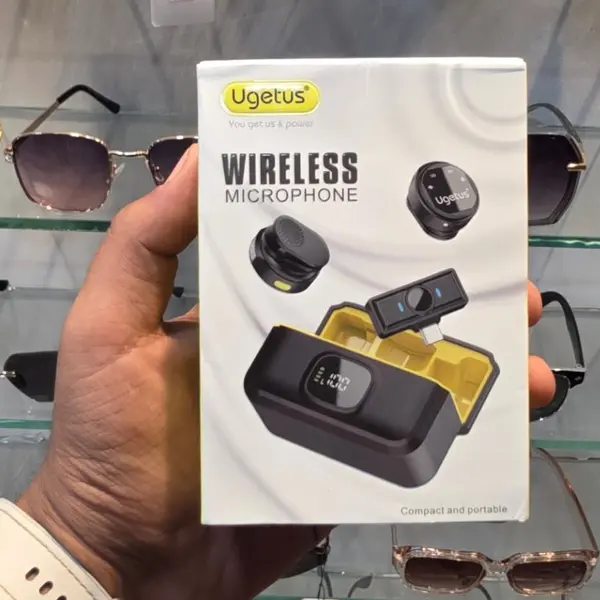 Ugetus Q8 wireless mic in Eco Mode for extended battery life